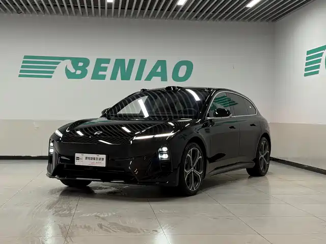 NIO NIO ET5T