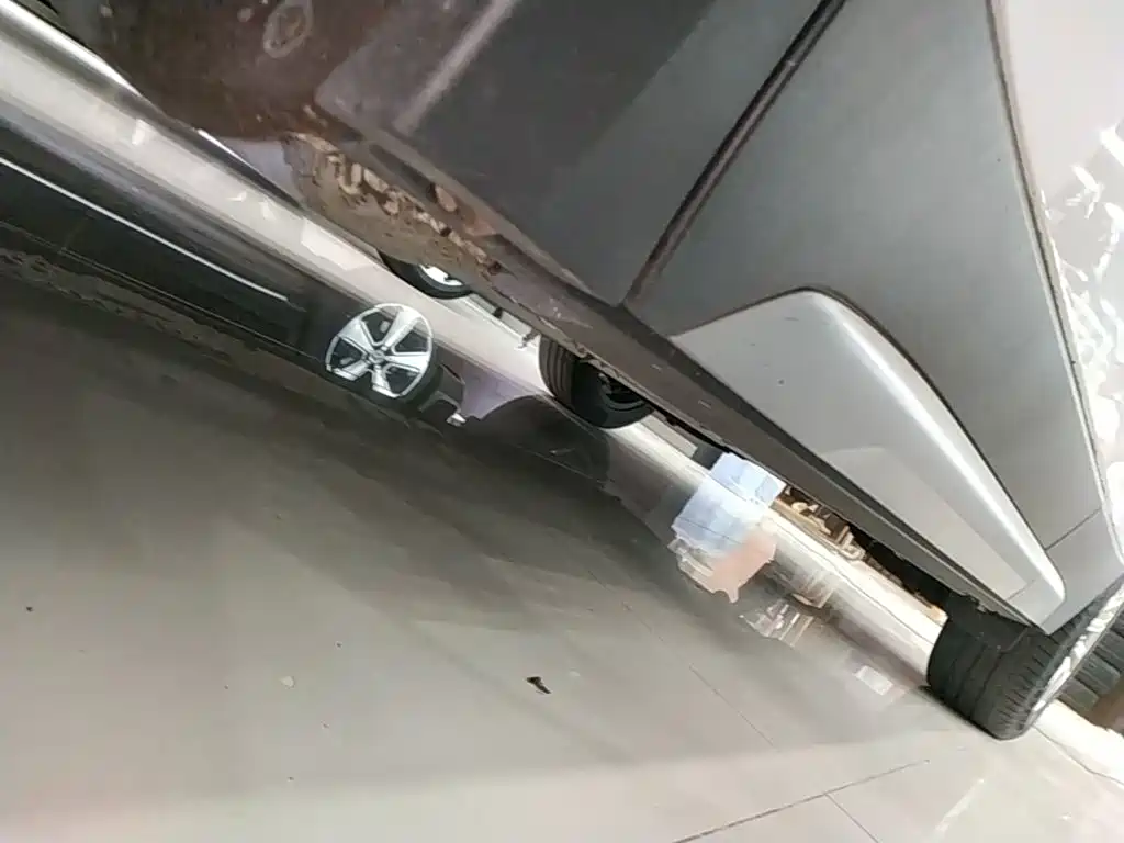 Фото 21 - Cadillac XT4
