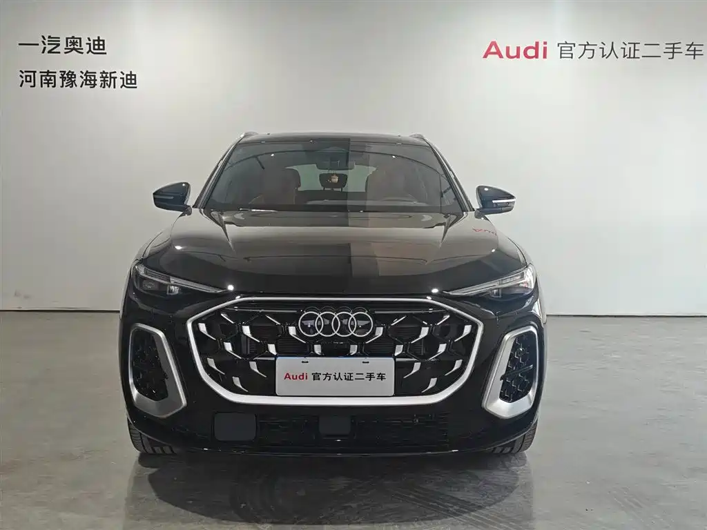 Audi Q5L 2026 Luxury Sport 150kW фото 2