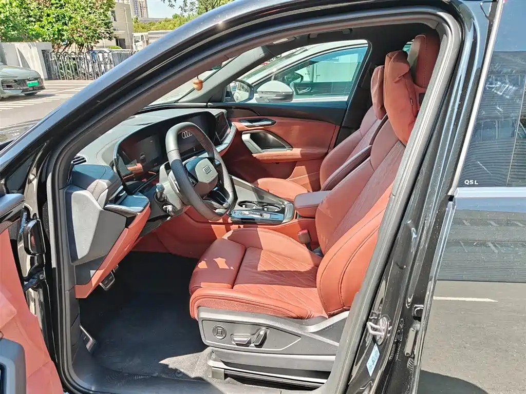 Audi Q5L 2026 Luxury Sport 150kW фото 9