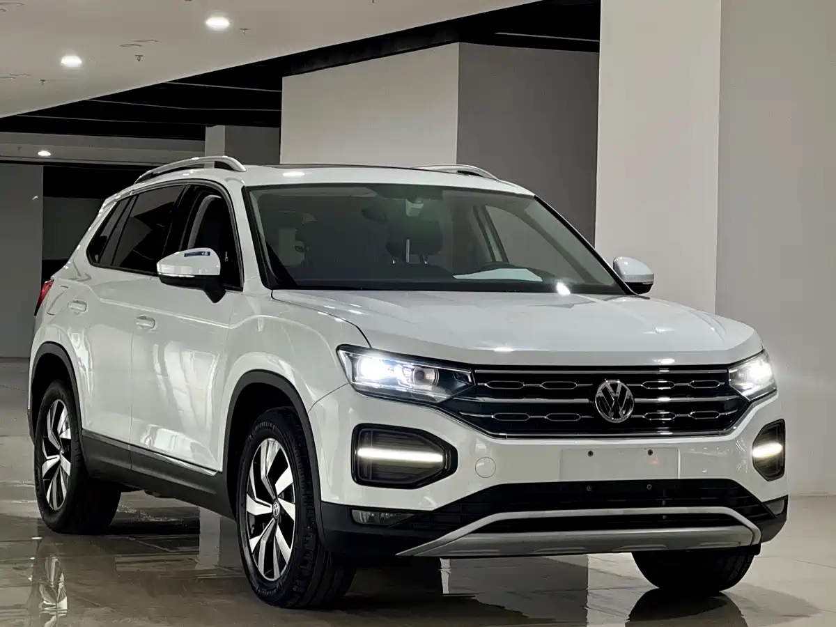 Volkswagen Tayron 2019 330TSI 2WD Luxury China VI фото 3