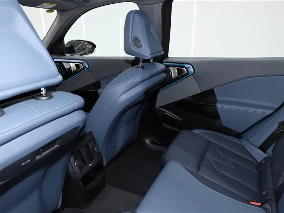 BMW X3 2025 xDrive30L Premium M Sport Package фото 24