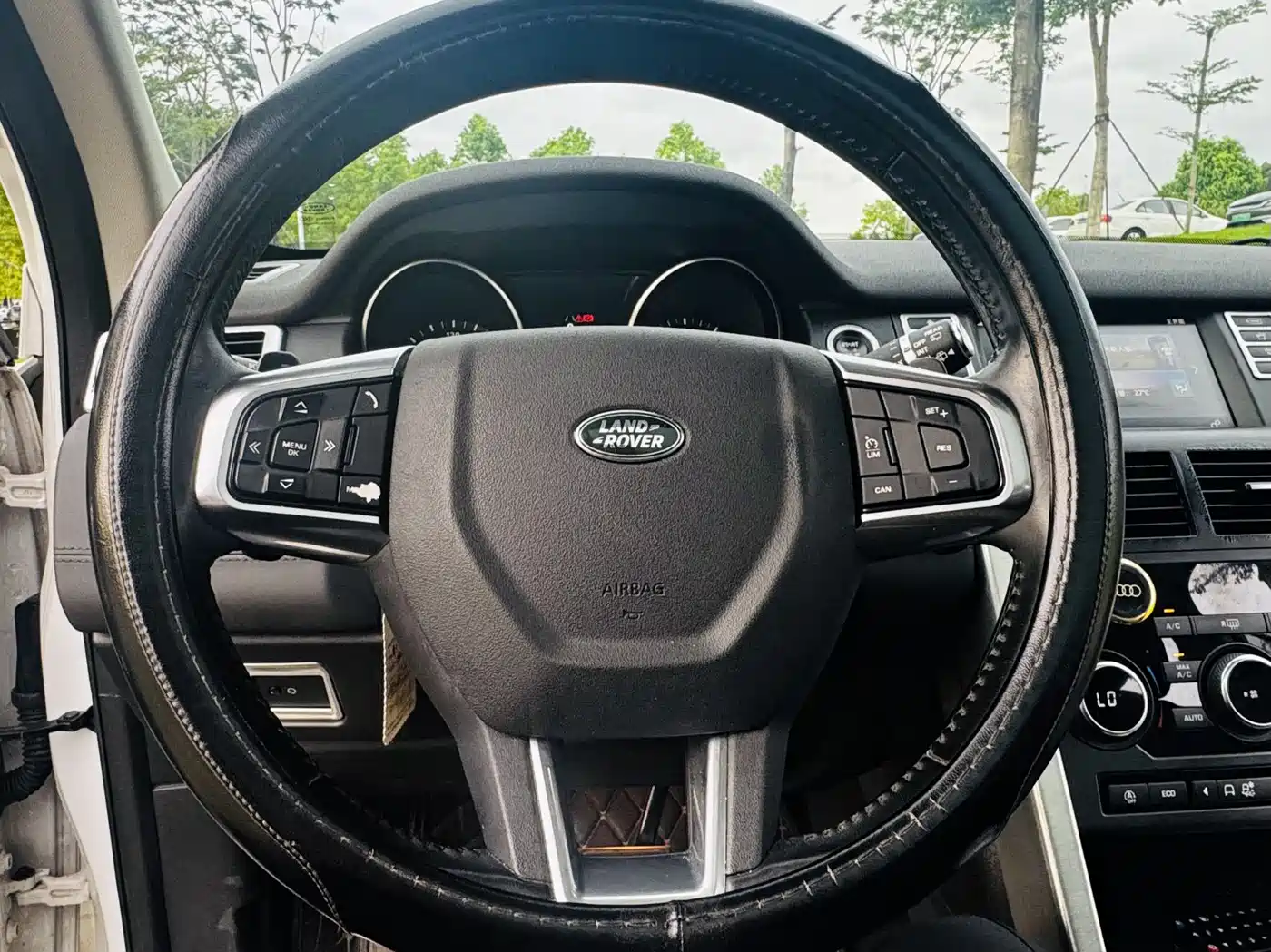 Land Rover Discovery Sport 2018 240PS SE Edition фото 15