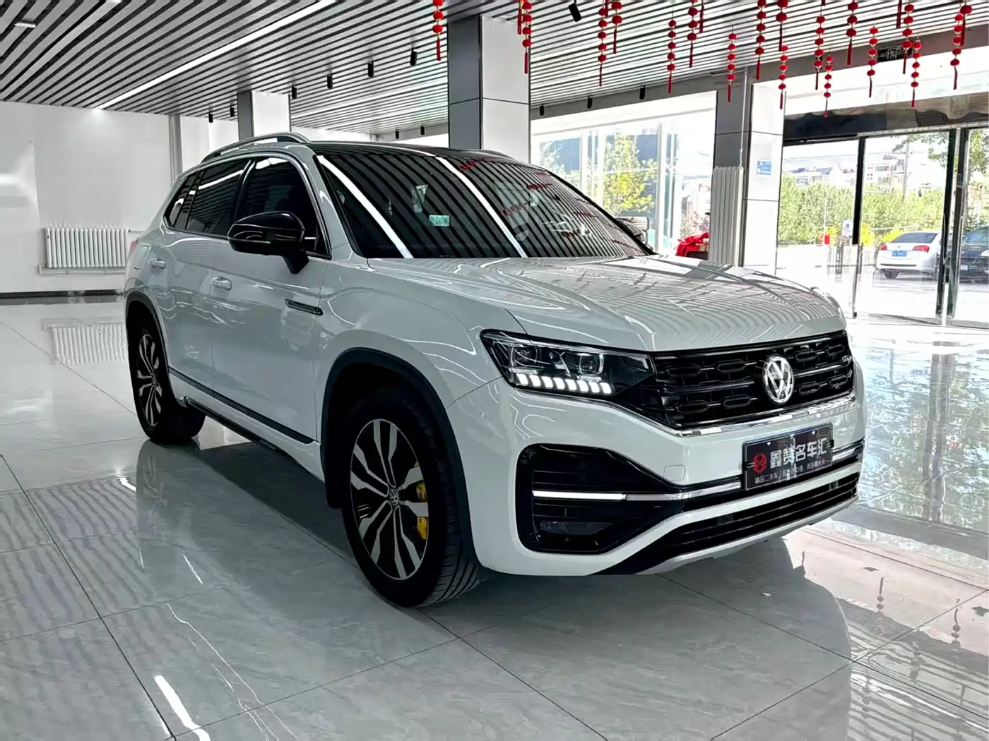 Volkswagen Tayron 2022 380TSI 4WD R-Line Smart Connect Edition фото 7