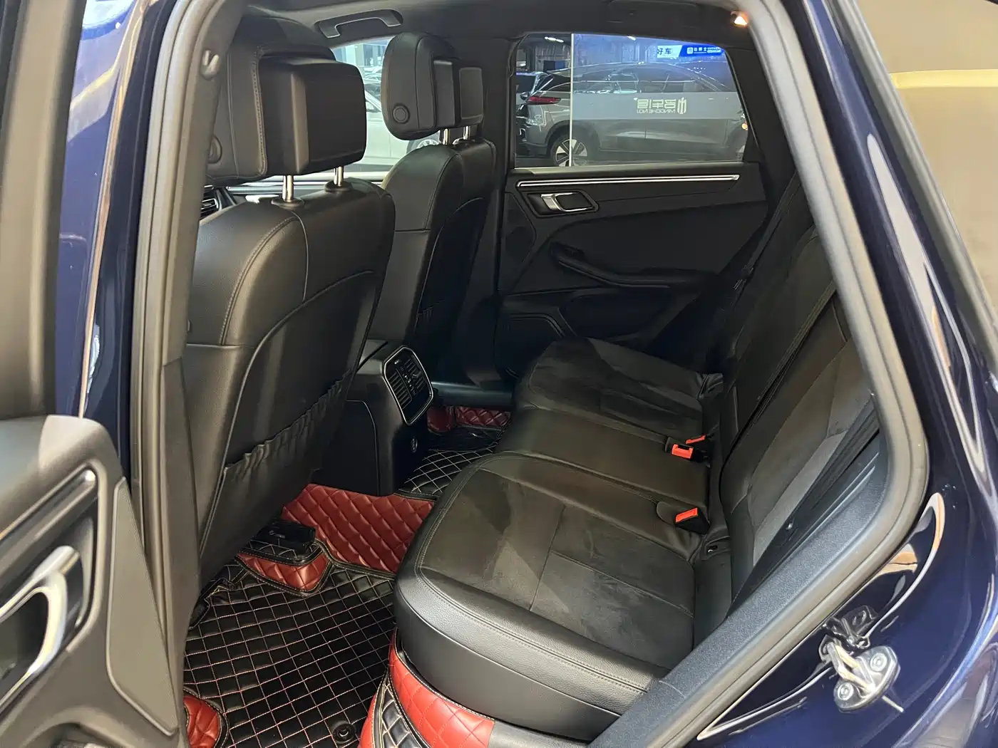 Porsche Macan 2018 Macan 2.0T фото 18