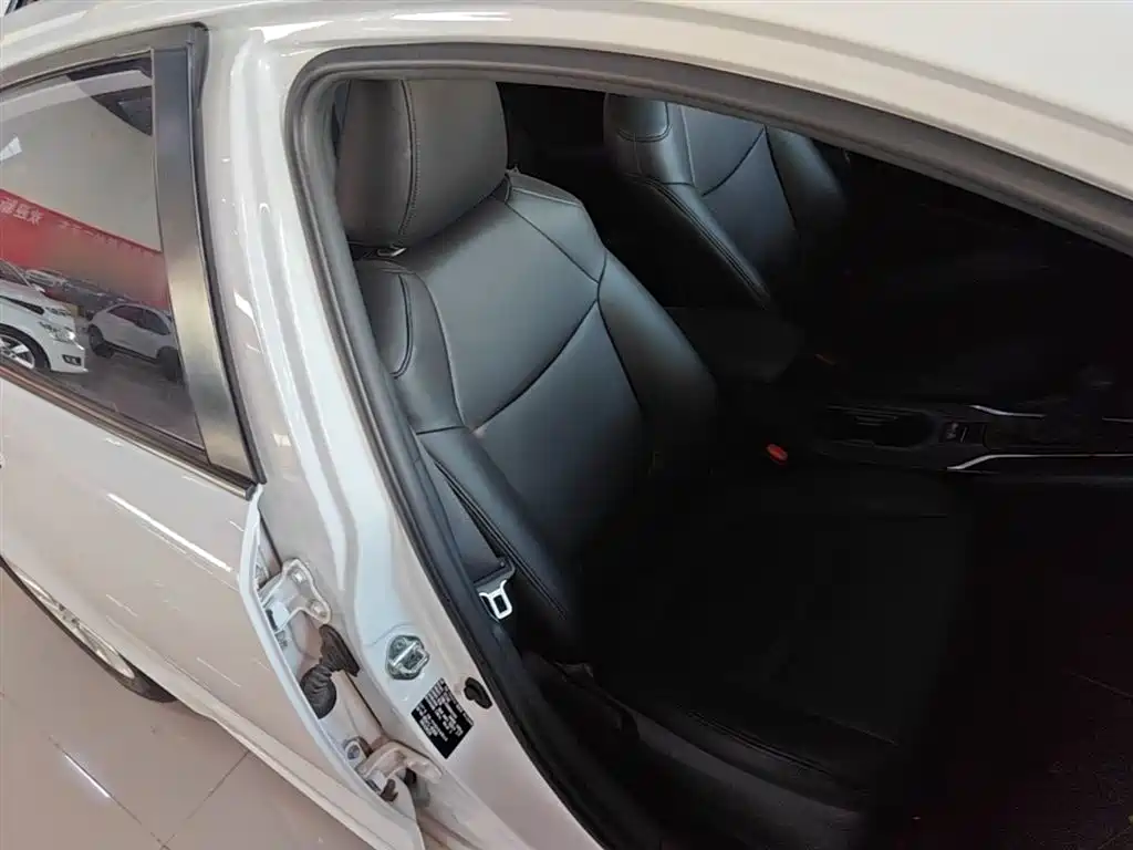 Toyota Corolla 2021 TNGA 1.5L CVT Elite Edition фото 24