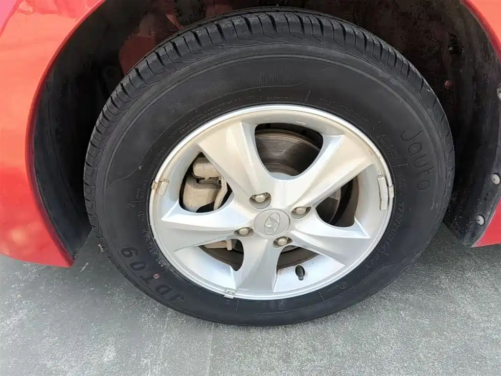 Hyundai Verna 2014 1.4L Automatic Smart GLS фото 23