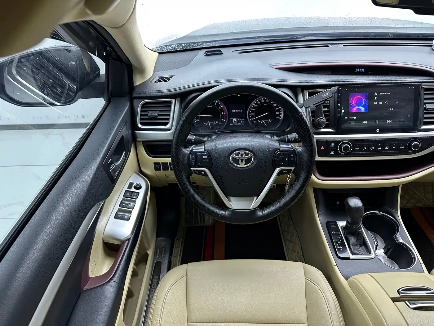Toyota Highlander 2017 2.0T 2WD Elite 5-Seater фото 18