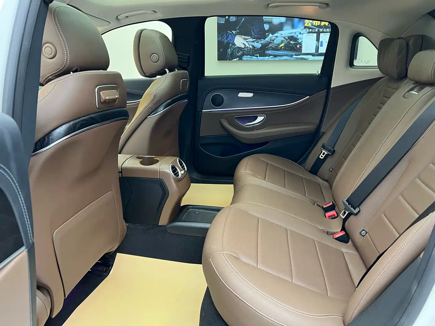 Mercedes-Benz E-Class 2019 E 300 L Sport Fashion фото 8