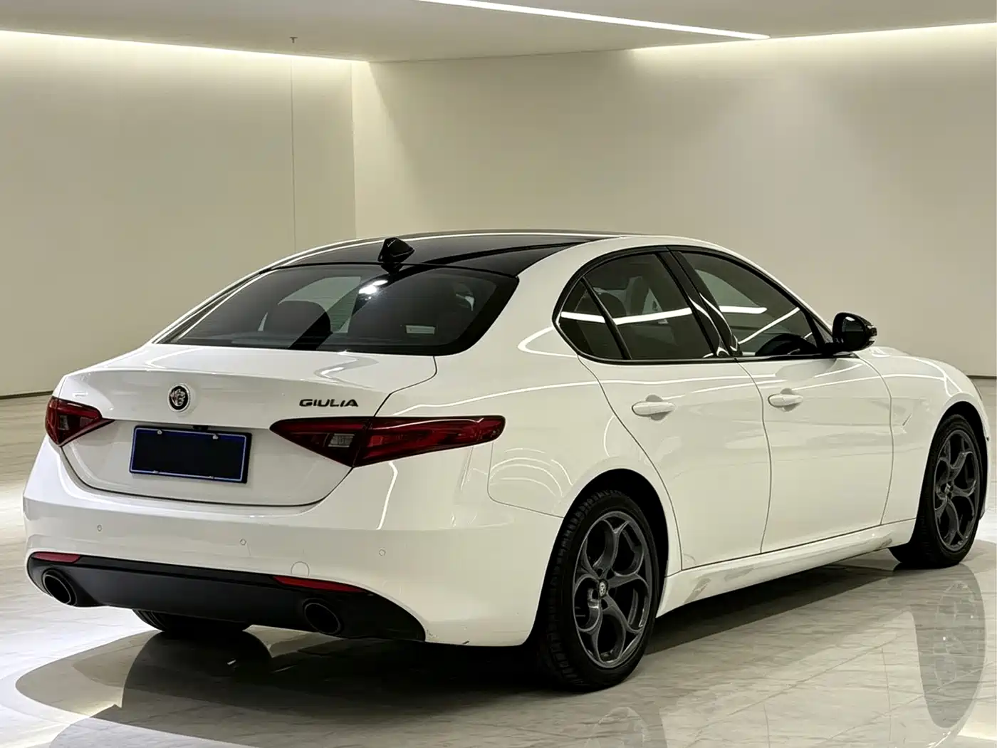 Alfa Romeo Giulia 2020 2020 2.0T 280HP Luxury Sport Edition