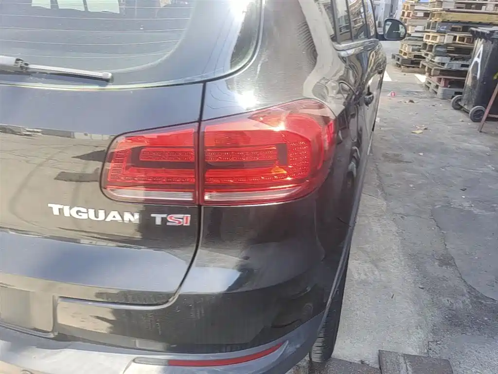 Volkswagen Tiguan 2015 1.8TSI Automatic 2WD Comfortline фото 8