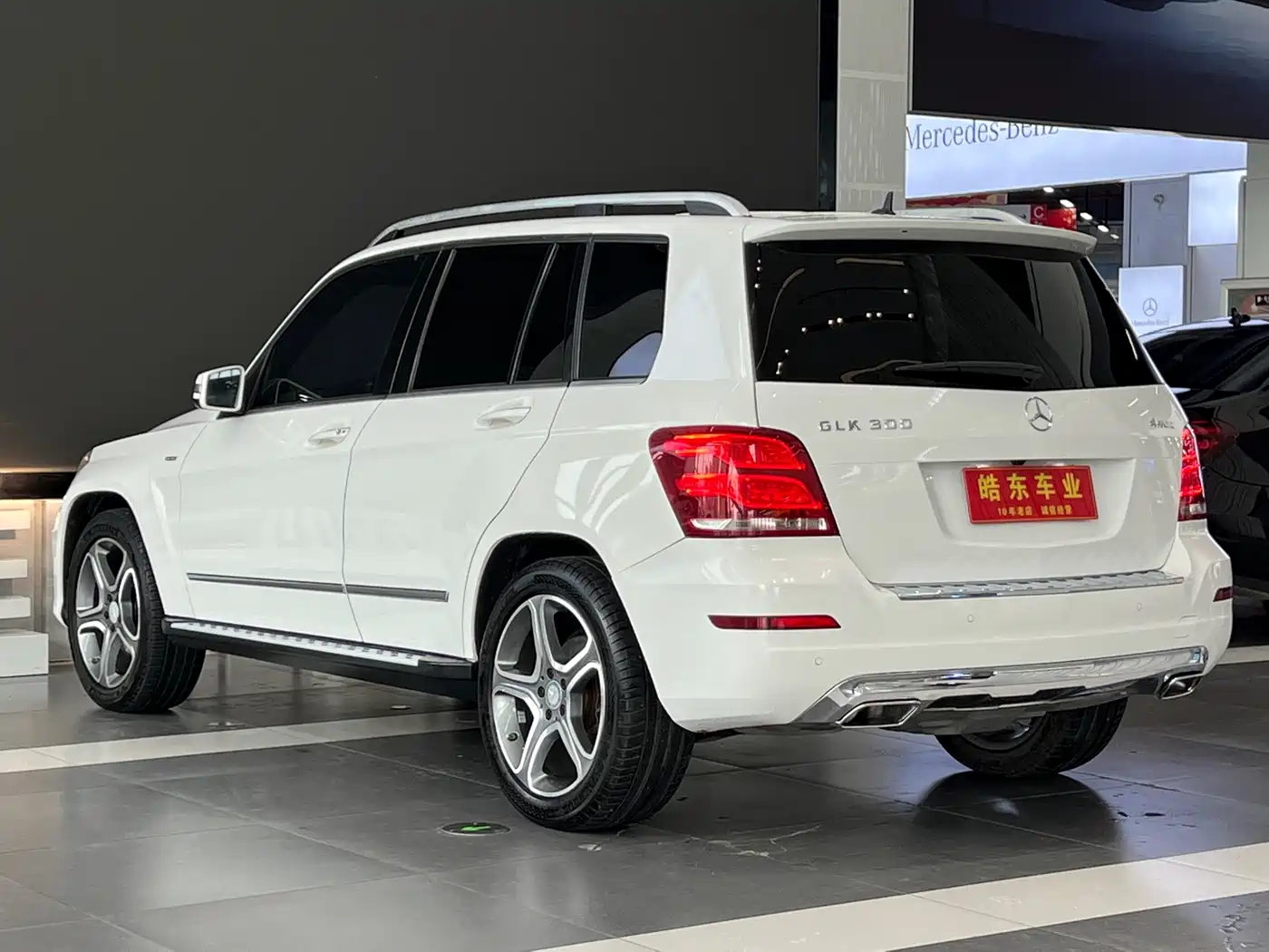Mercedes-Benz GLK-Class 2015 GLK 300 4MATIC Fashion Ultimate Edition фото 4