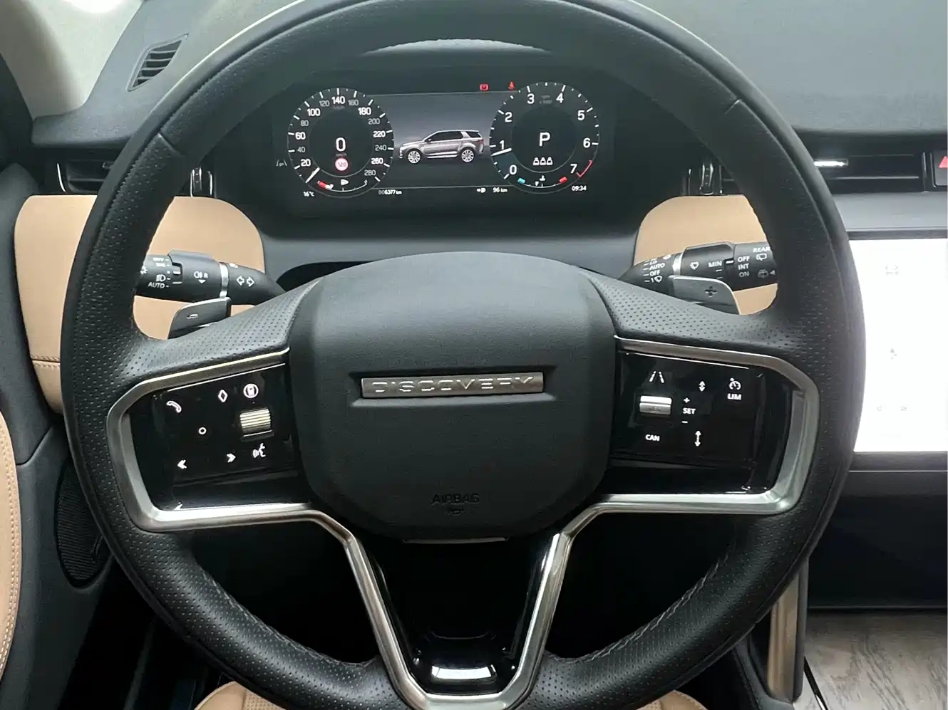 Land Rover Discovery Sport 2025 249PS Performance Tech Edition фото 13