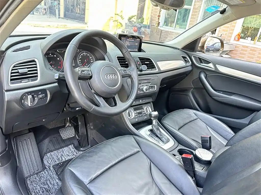 Audi Q3 2016 30 TFSI Heritage Edition Comfort фото 12