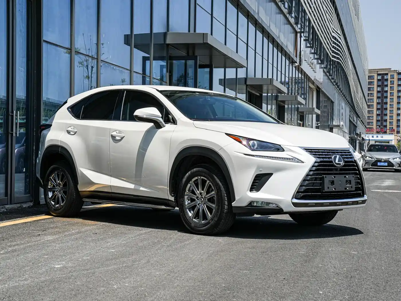 Lexus NX 2020 200 FWD Sharp Edition China V фото 3