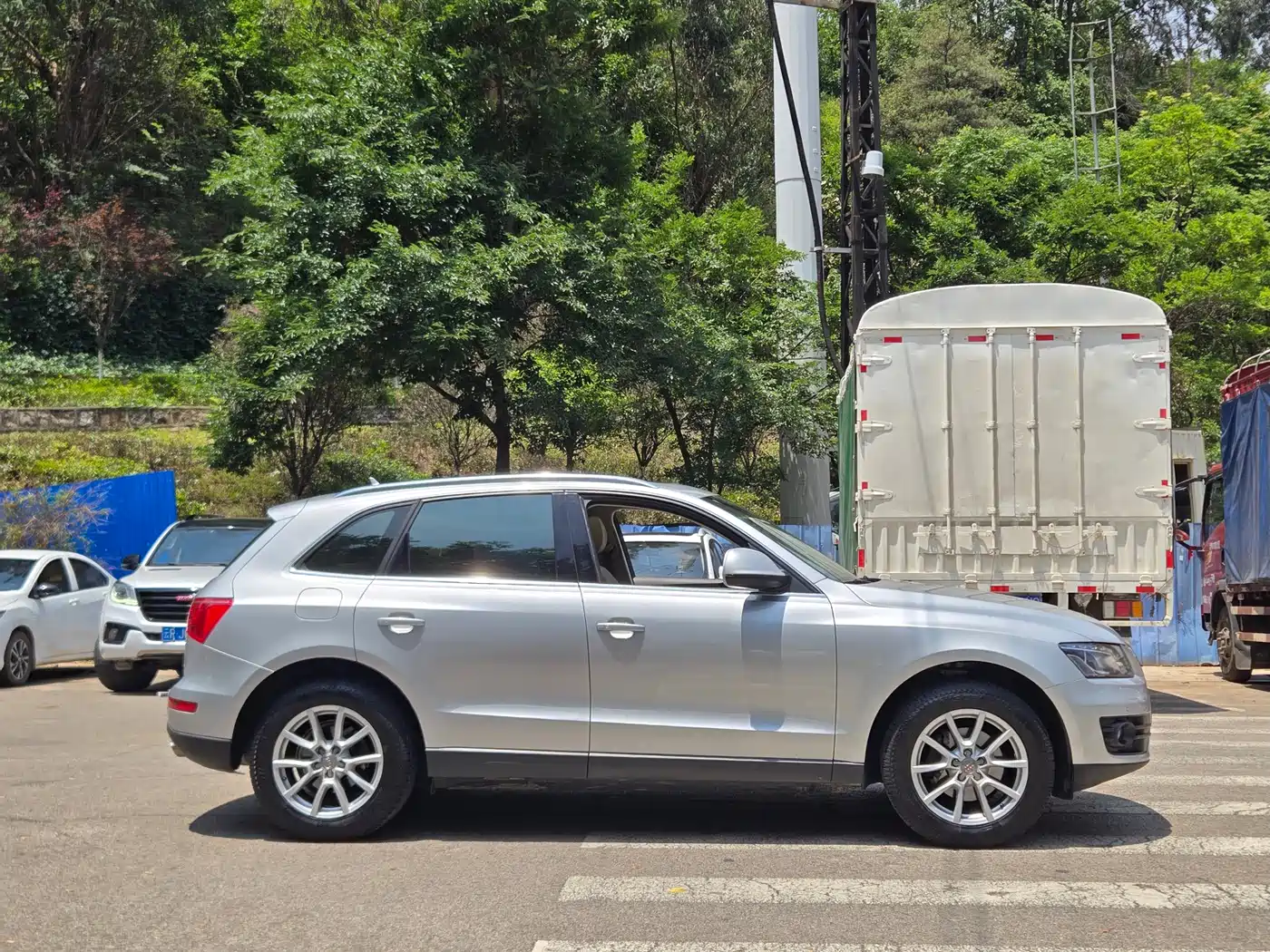 Audi Q5 2012 2.0TFSI Luxury фото 4