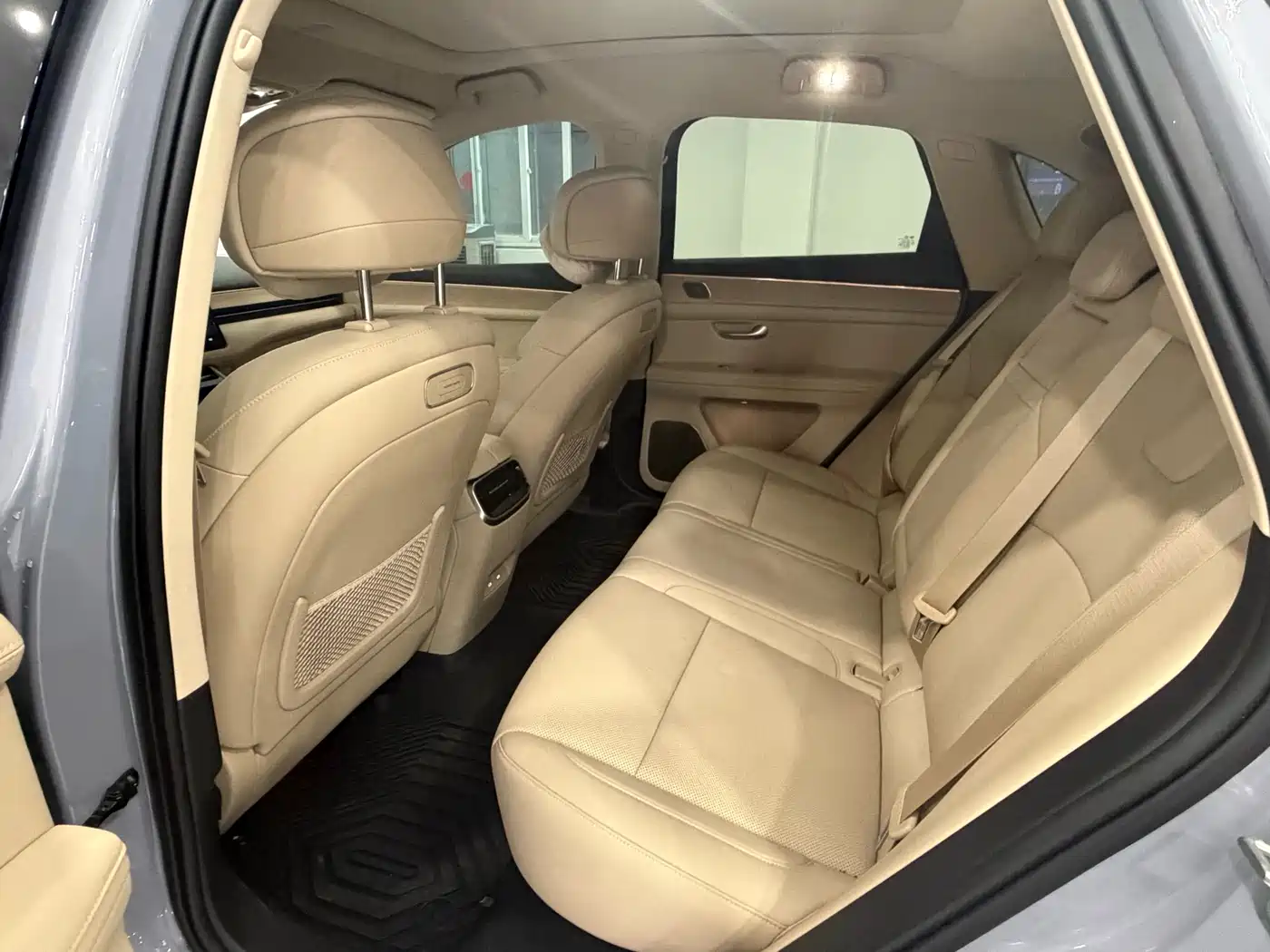 AITO Wenjie AITO M5 2024 Extended Range Max RS AWD Advanced Smart Driving Edition фото 5