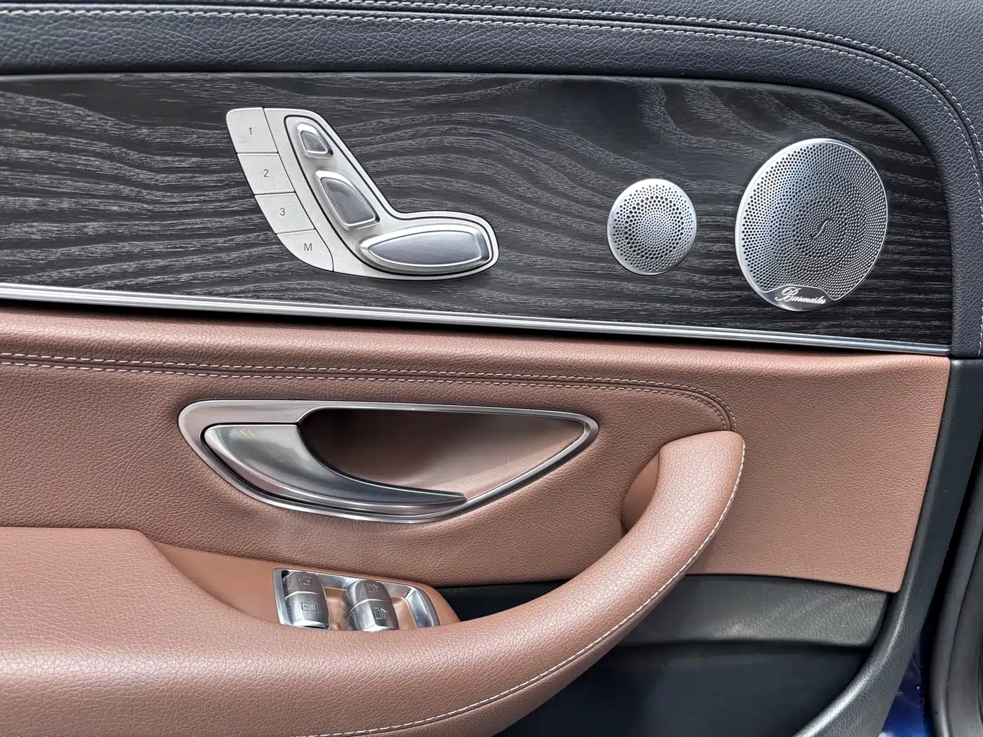 Mercedes-Benz E-Class 2020 E 300 L Luxury Model фото 11