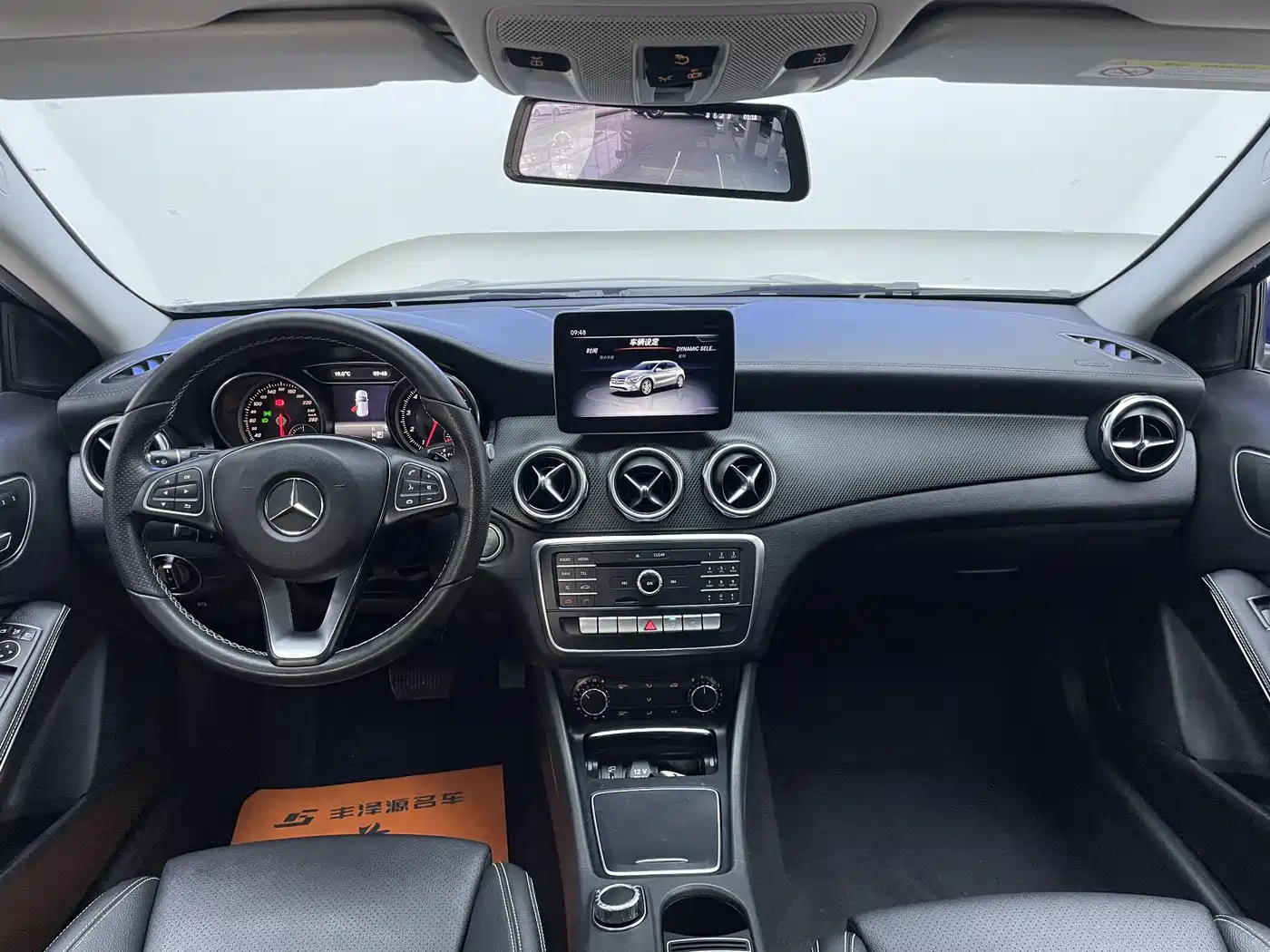 Mercedes-Benz GLA 2018 GLA 200 Fashion фото 9