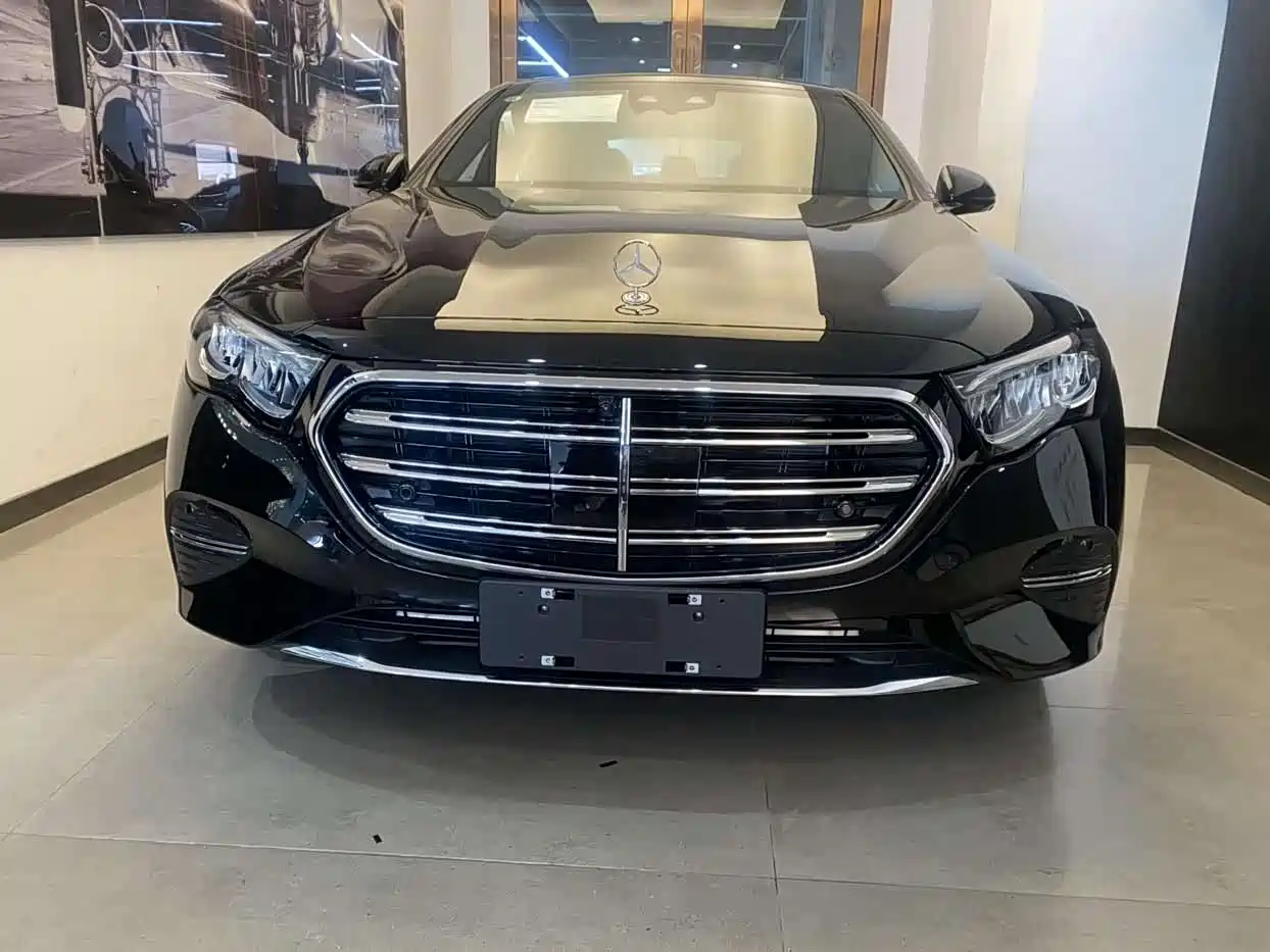 Mercedes-Benz E-Class 2025 E 300 L Luxury фото 5