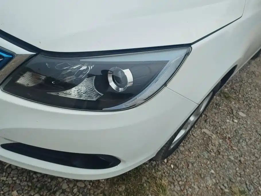 2017 BYD e5