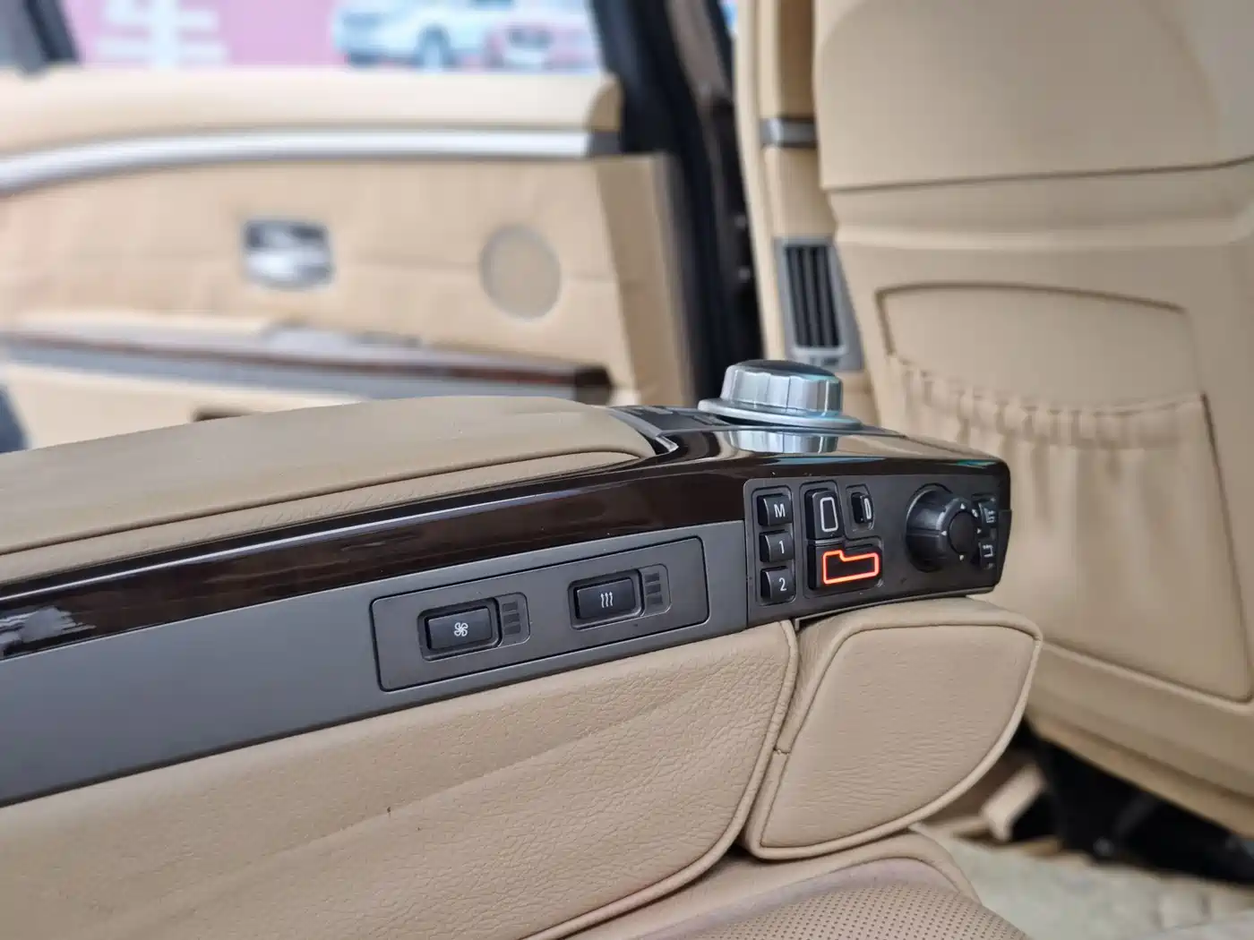 BMW 7 Series 2005 Model 740Li фото 18