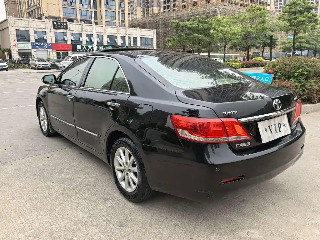 Фото 7 - Toyota Camry