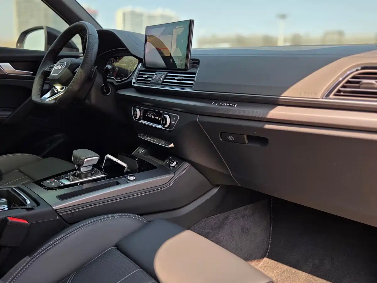 Audi Q5L 2025 45 TFSI Luxury Dynamic фото 19
