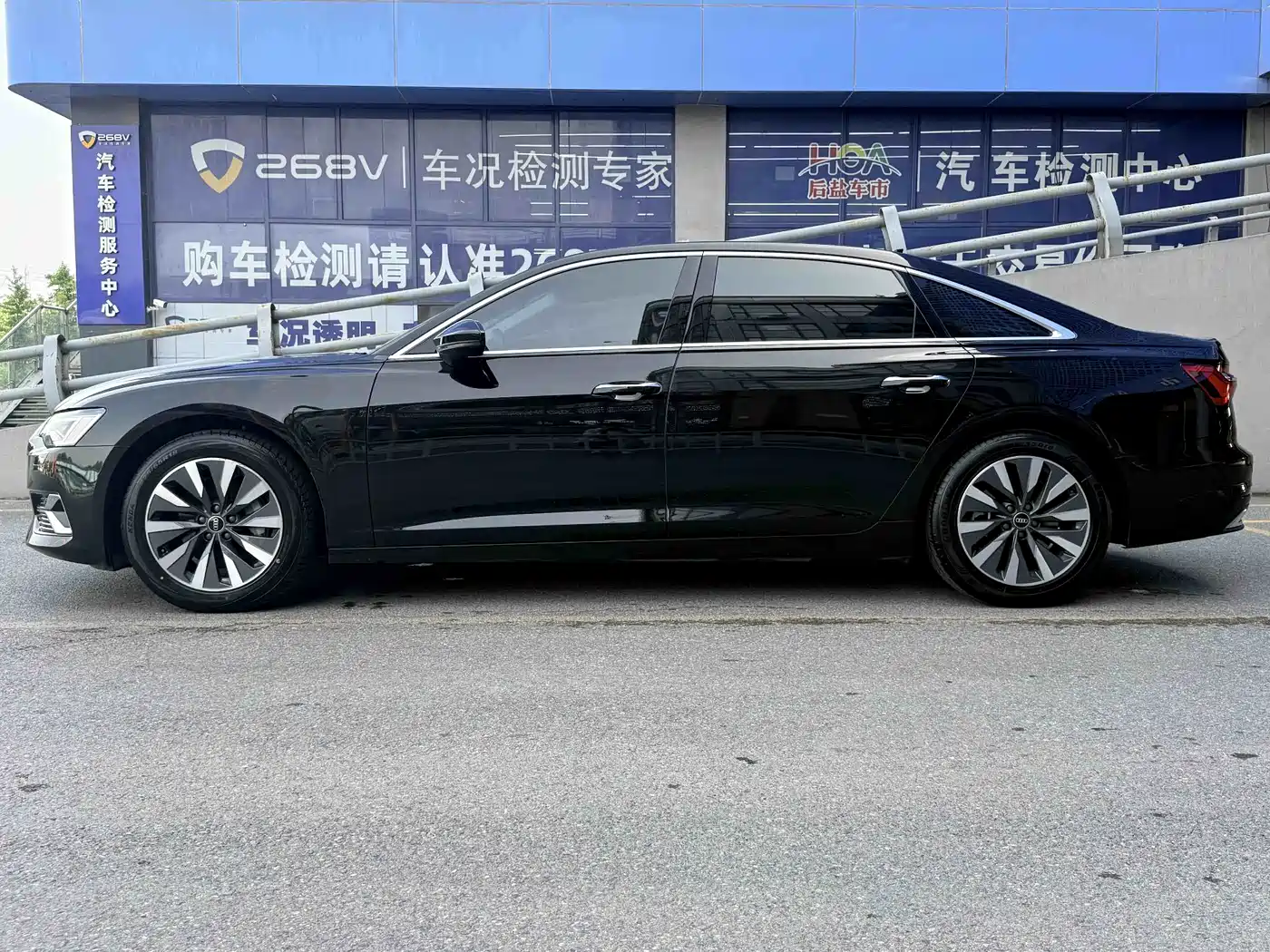 Audi A6L 2022 45 TFSI Premium Elegance фото 3