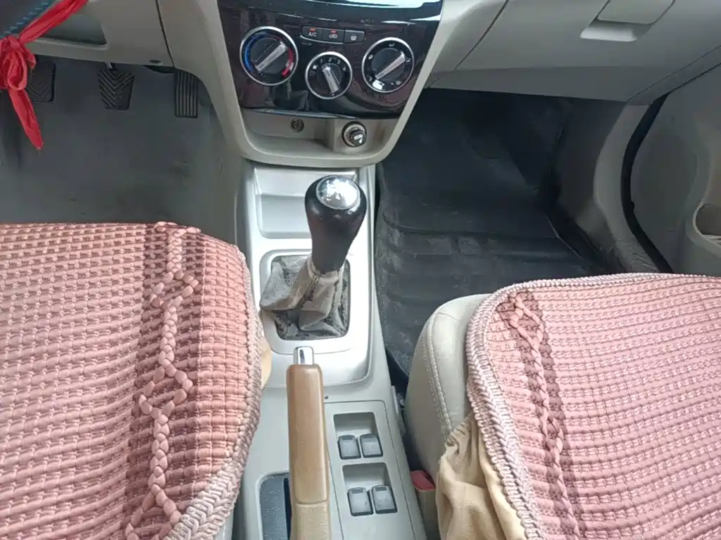 Changan Yuexiang V3 2018 2015 1.4L Manual Perfect (China V)