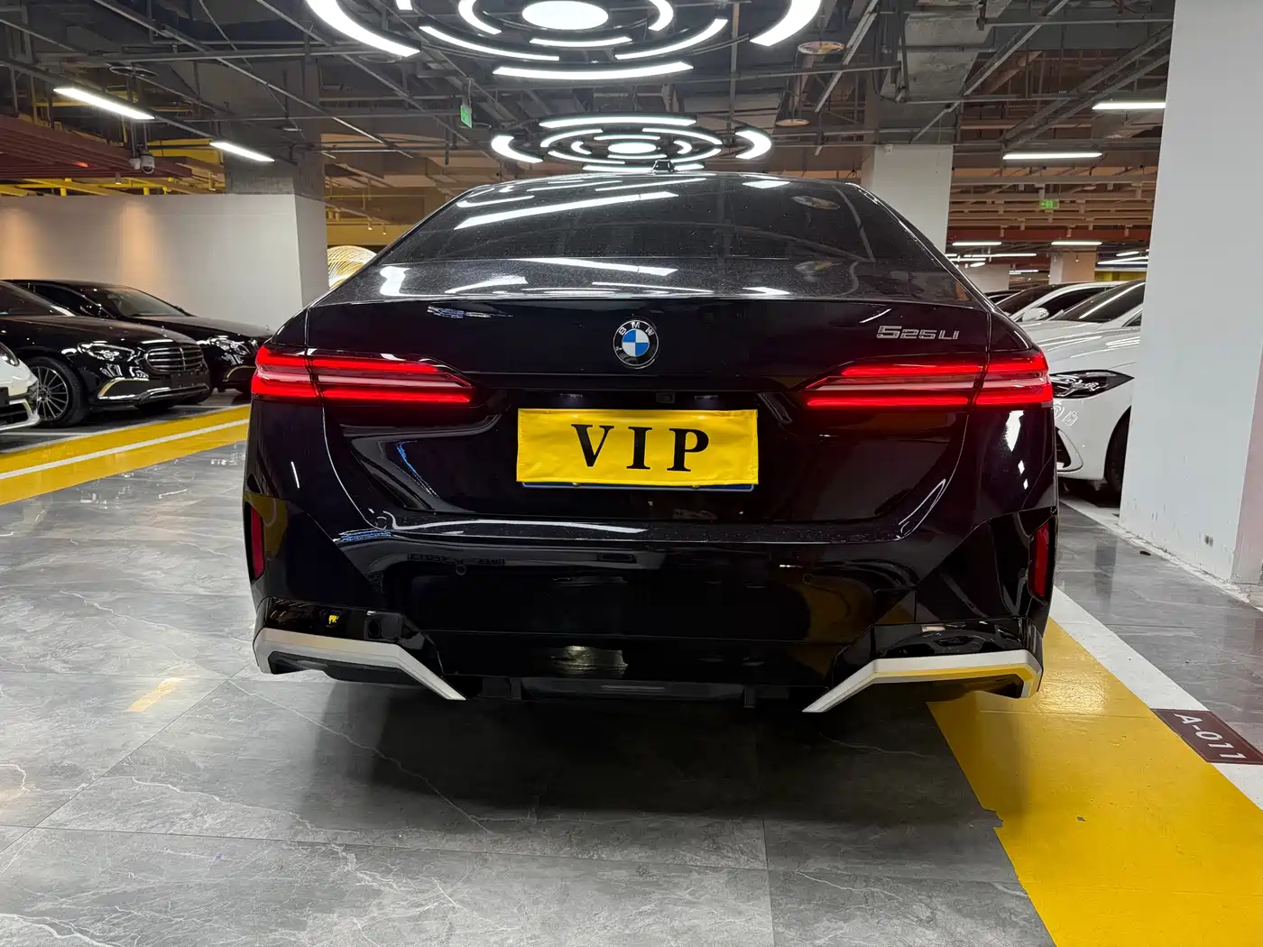 BMW 5 Series 2025 525Li M Sport Package фото 15