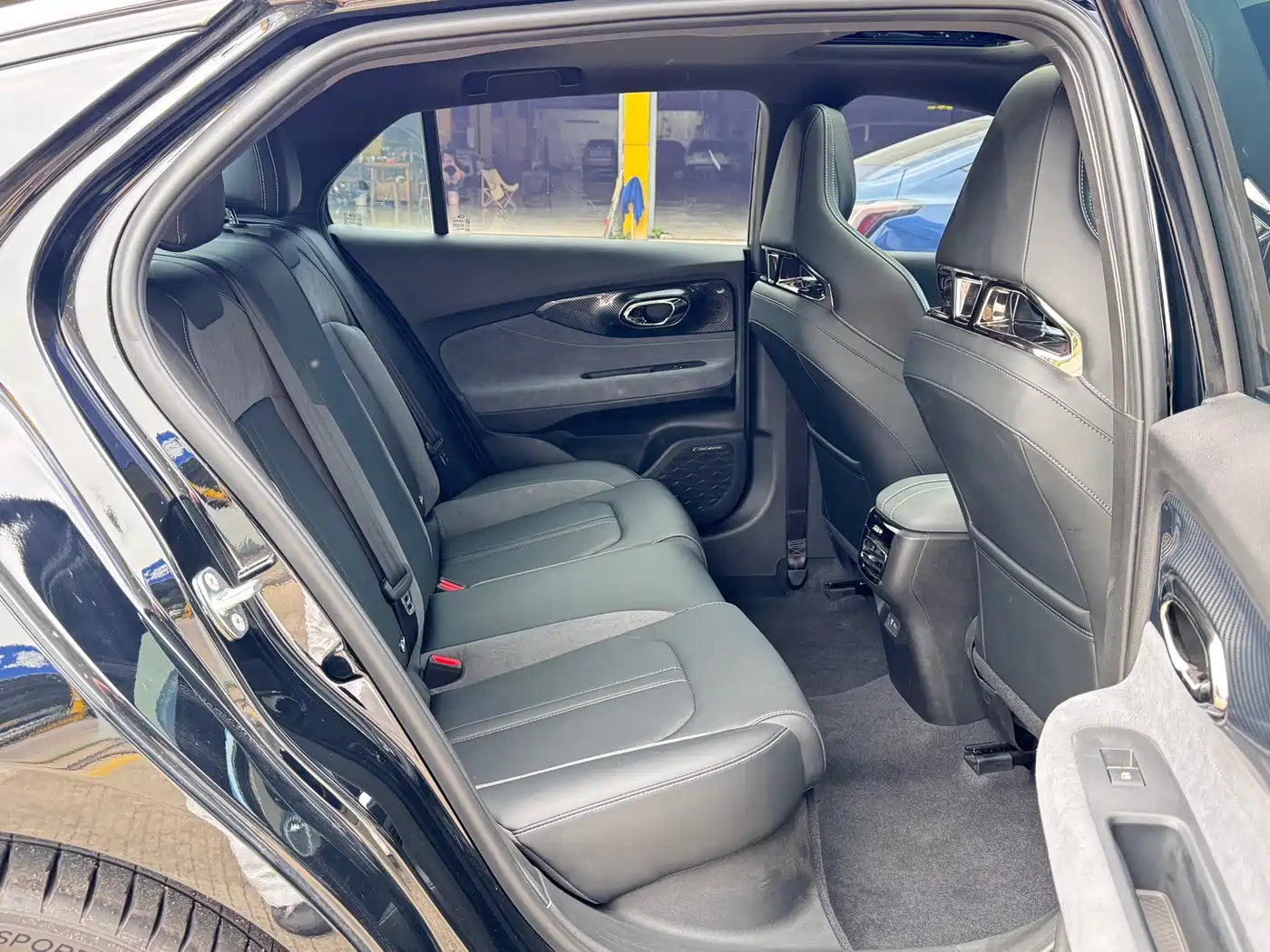 GAC Trumpchi Trumpchi Emkoo 2023 400T Automatic R PRO фото 6