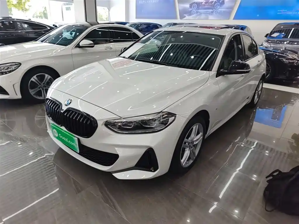 BMW 1 Series 2021 Facelift 120i M Sport Shadow Edition фото 2