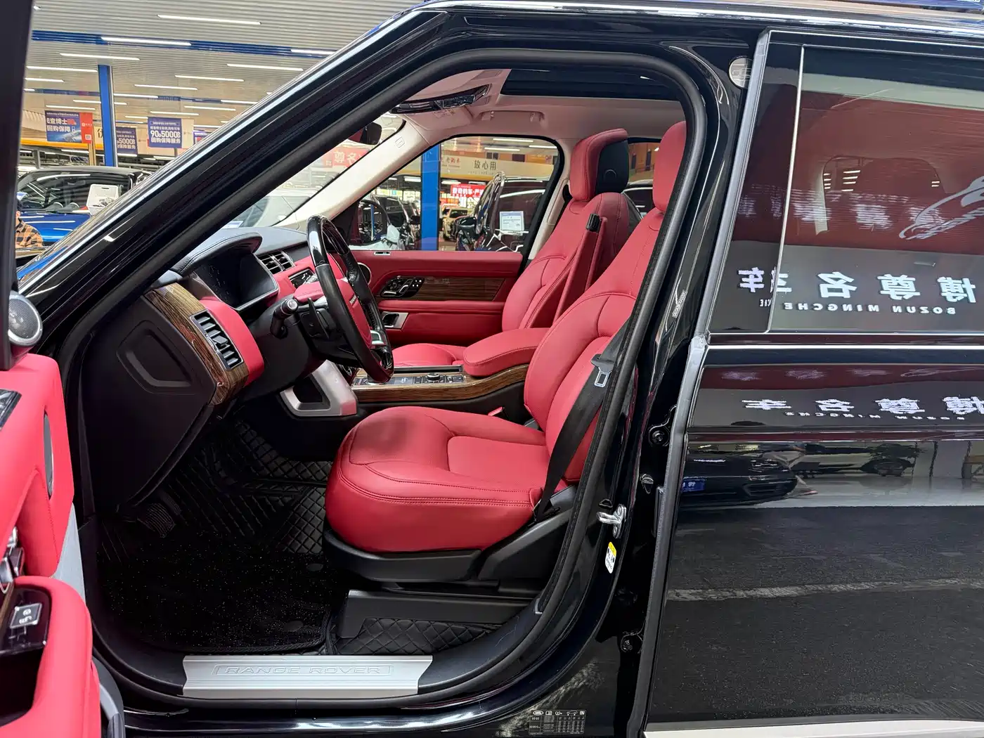 Land Rover Range Rover 2019 3.0 SCV6 Heritage Edition фото 6