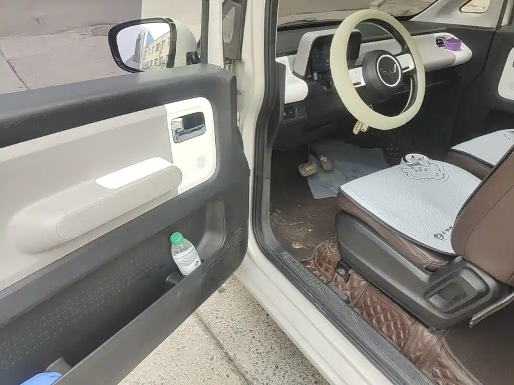 Wuling Motors Wuling Air ev 2023 2023 Model 4-Seater Standard Edition
