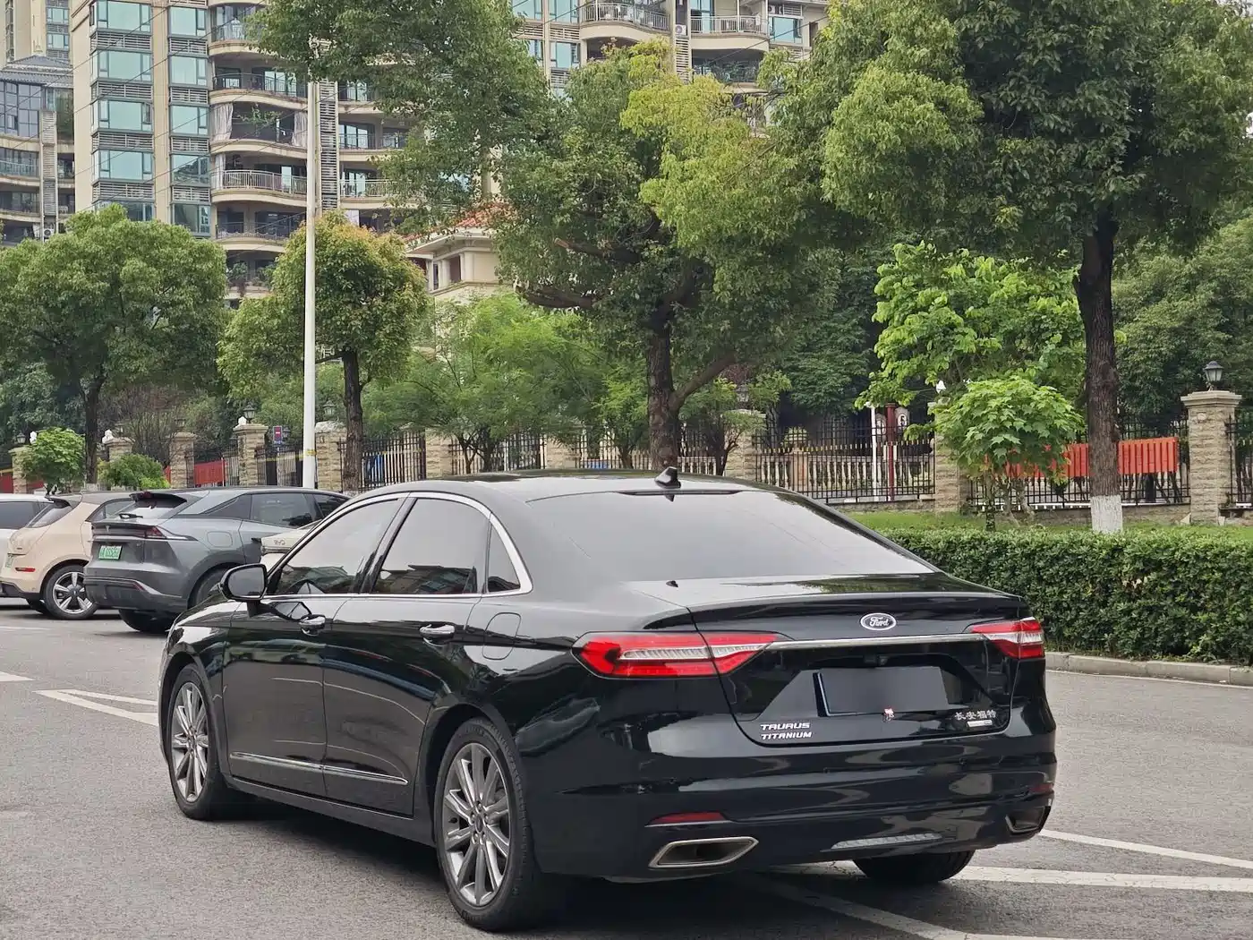 Ford Taurus 2021 2019 EcoBoost 245 Premium Edition