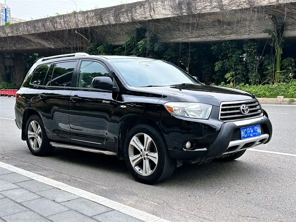Toyota Highlander 2009 2.7L 2WD 7-seater Luxury Edition фото 3