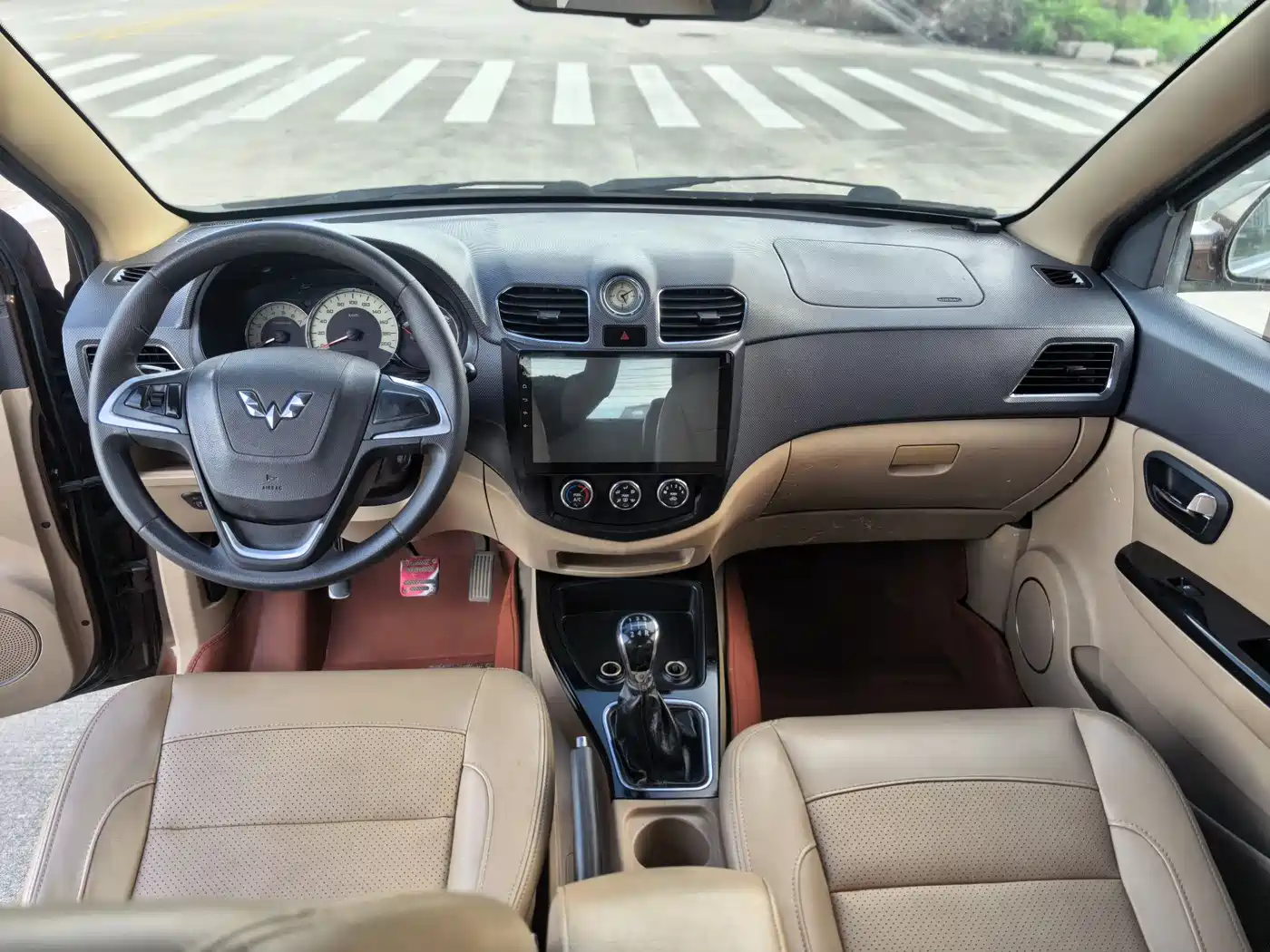 Wuling Motors Wuling Hongguang 2014 2014 1.5L S Luxury