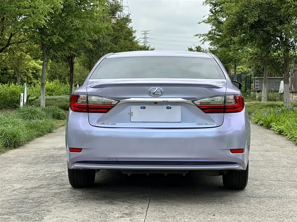 Lexus ES 2015 200 Elite Edition фото 5