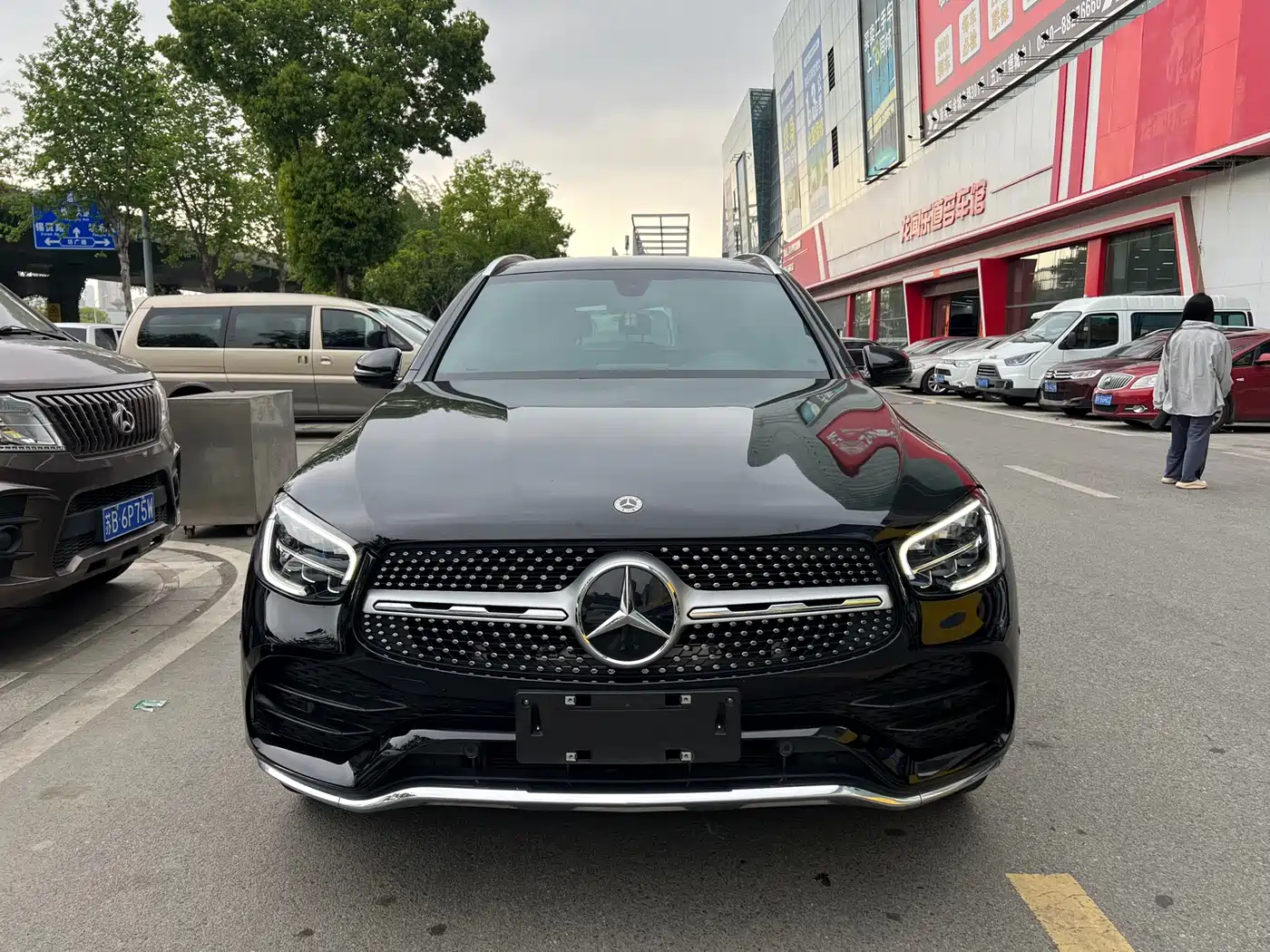 Mercedes-Benz GLC 2022 Model GLC 260 L 4MATIC Luxury Edition фото 2