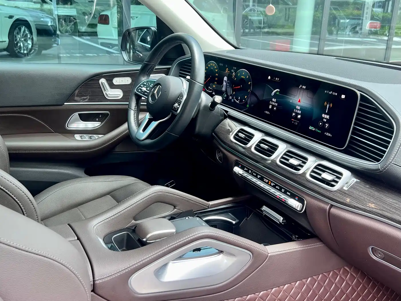 Mercedes-Benz GLE 2023 GLE 350 4MATIC Fashion фото 9