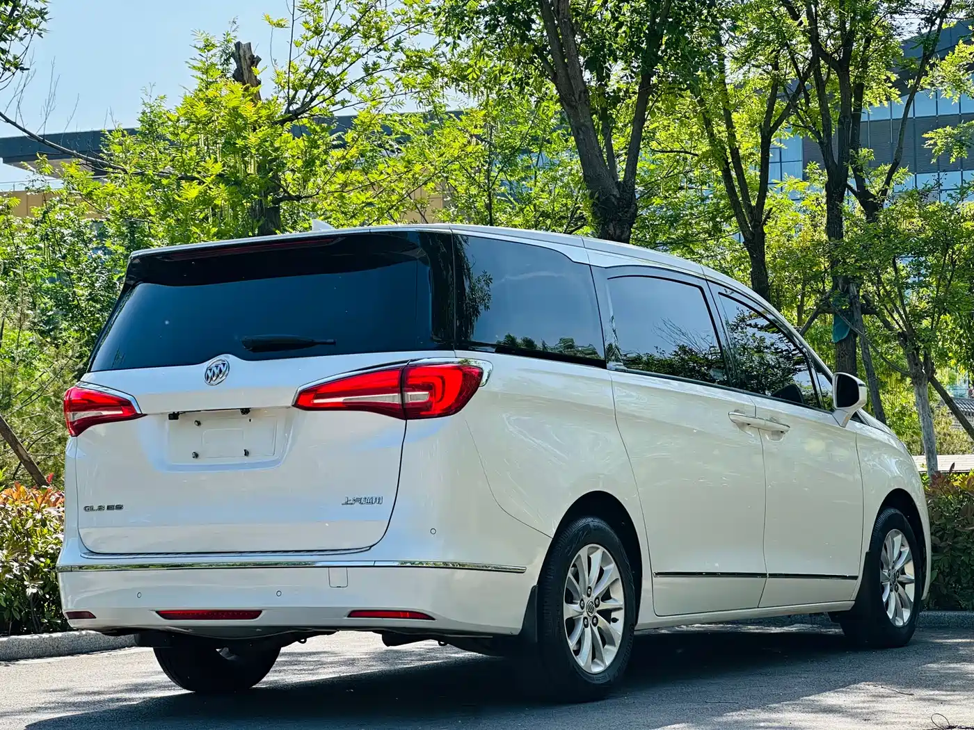 Buick GL8 2017 ES 28T Comfort Type China V фото 15