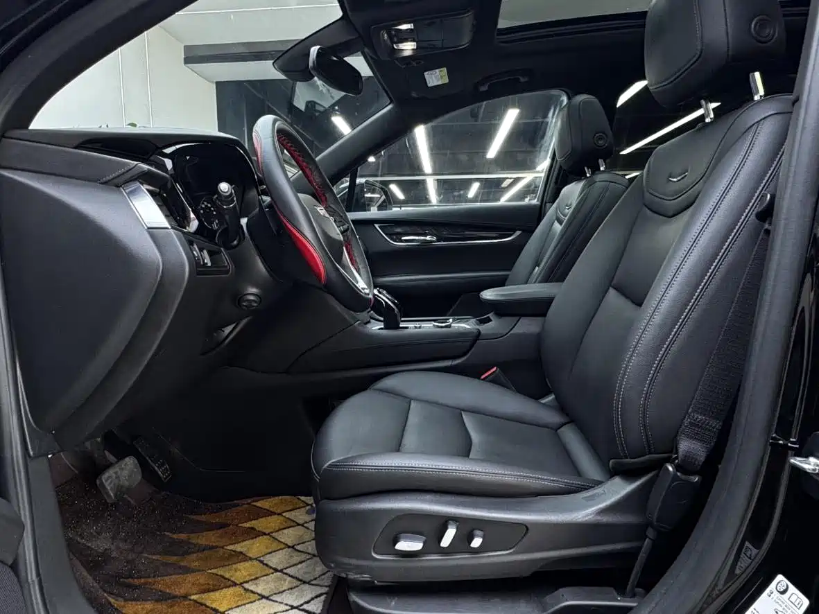 Cadillac XT6 2022 2022 2.0T 6-Seater 2WD Luxury Edition