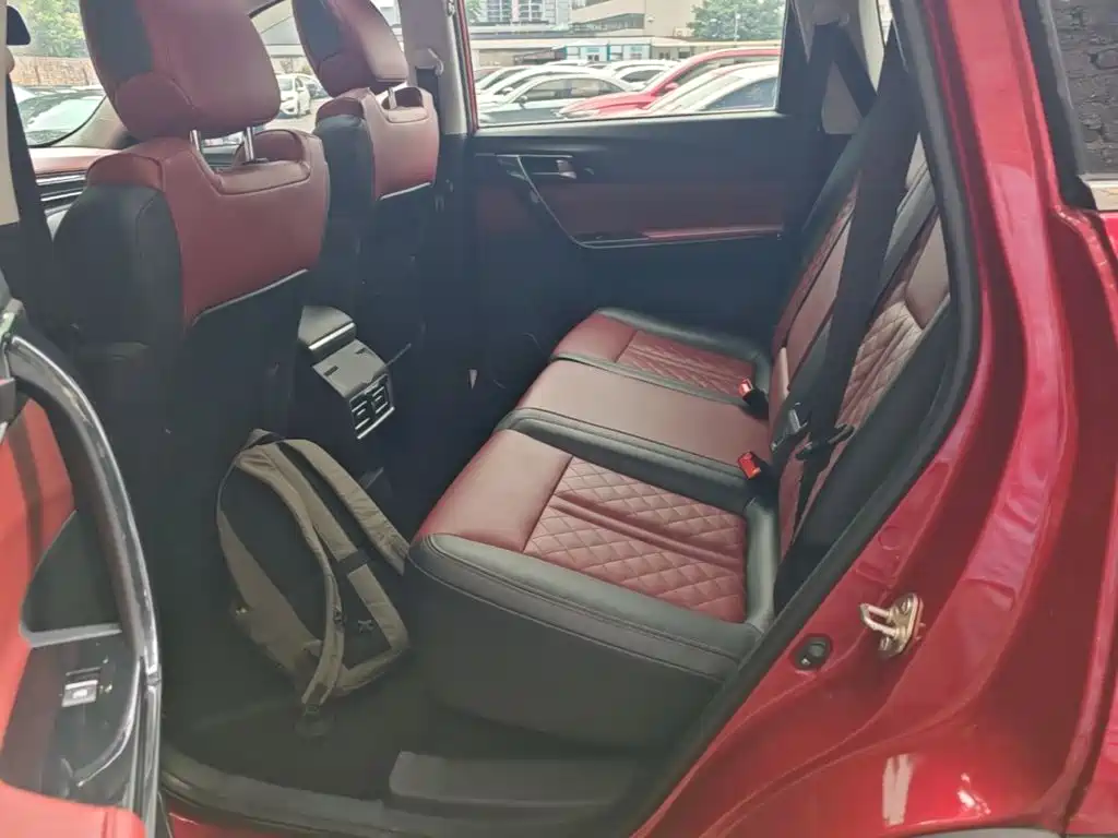 Dongfeng Fengxing Fengxing T5 2019 2018 230T CVT Smart Joy Type