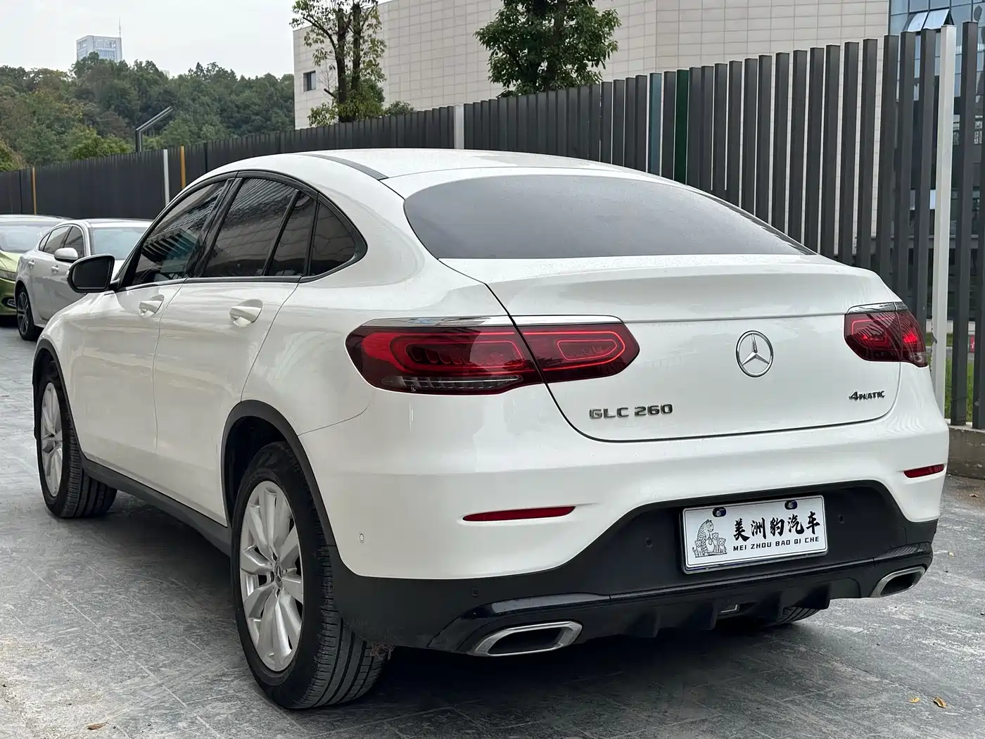 Mercedes-Benz GLC Coupe 2020 GLC 260 4MATIC Coupe SUV фото 11