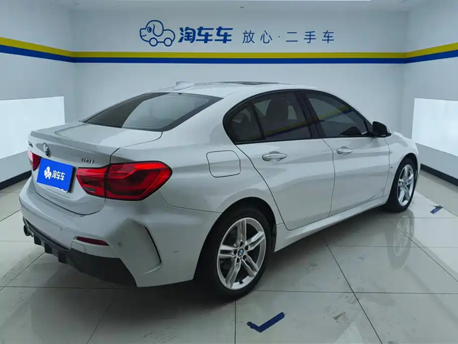 BMW 1 Series 2019 118i M Sport Package фото 3