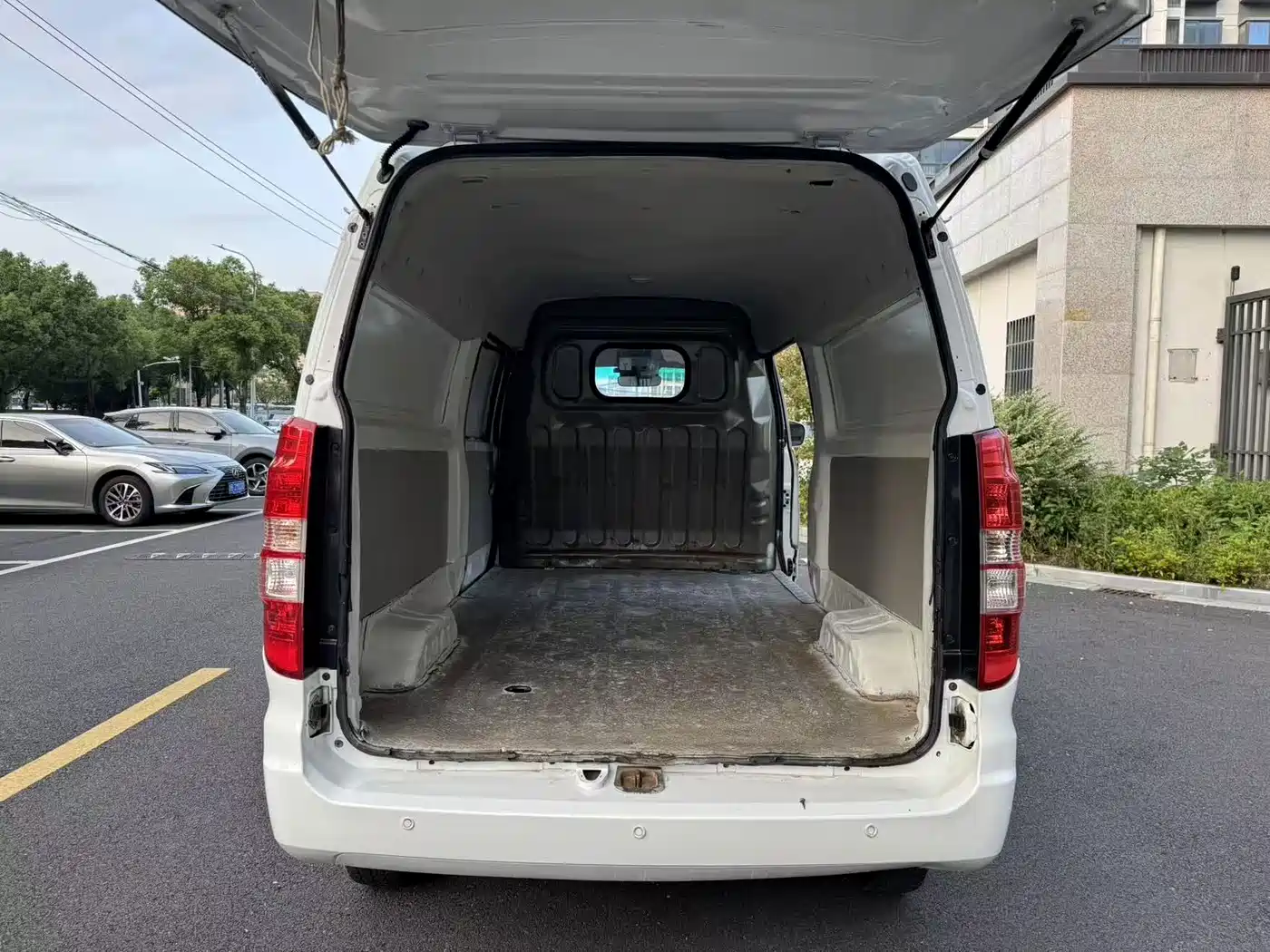 SRM Xinyuan New Energy Hiace EV 2021 2021 Standard