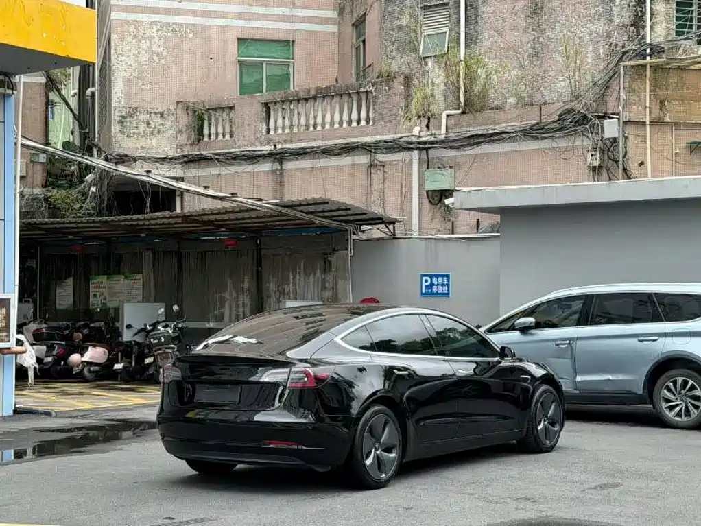 Tesla Model 3 2020 2020 Standard Range Rear-Wheel Drive Upgrade