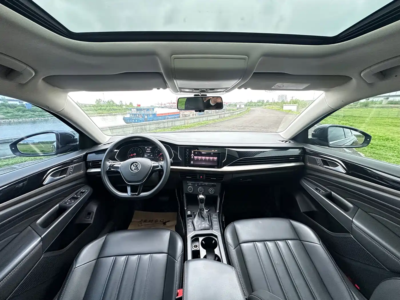 Volkswagen Passat 2021 Model 280TSI Business Edition фото 6