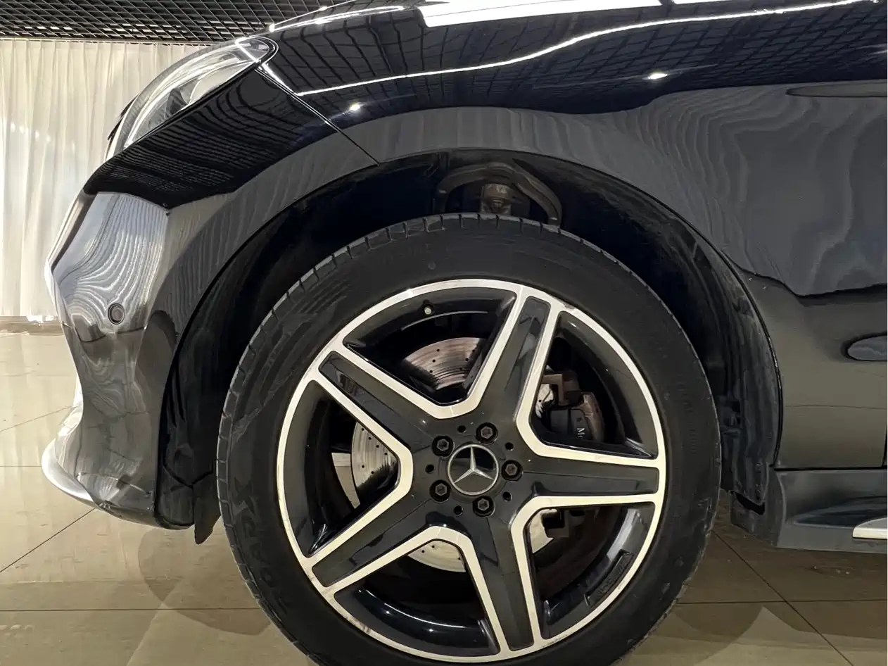 Mercedes-Benz GLE AMG 2017 AMG GLE 43 4MATIC фото 22